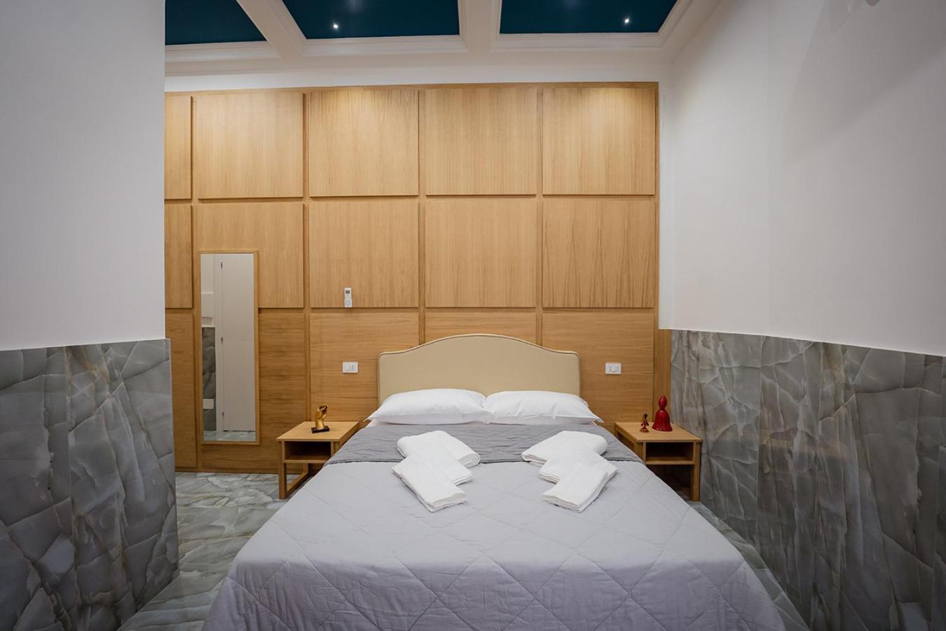 Greros H. Rooms Napoli Centro By Clapa Group Dislocated Hospitality Buitenkant foto