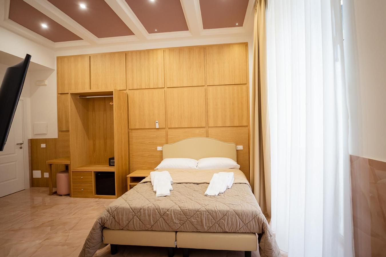 Greros H. Rooms Napoli Centro By Clapa Group Dislocated Hospitality Buitenkant foto