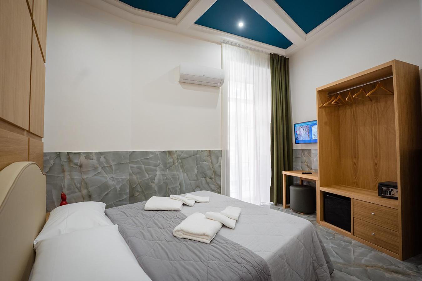 Greros H. Rooms Napoli Centro By Clapa Group Dislocated Hospitality Buitenkant foto